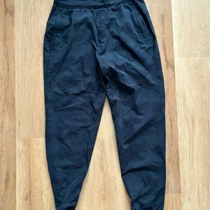 Lululemon camo jogger